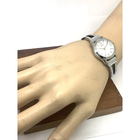 Timex Women's Watch TW2W18600 Quartz Silver Dial Stainless Steel 25mm - Picture 4 of 13